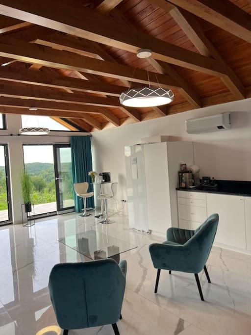 Casa Moderna In Sinteu - Intersectia Intre Modern Si Linistea Naturii Huta Voivozi Zewnętrze zdjęcie