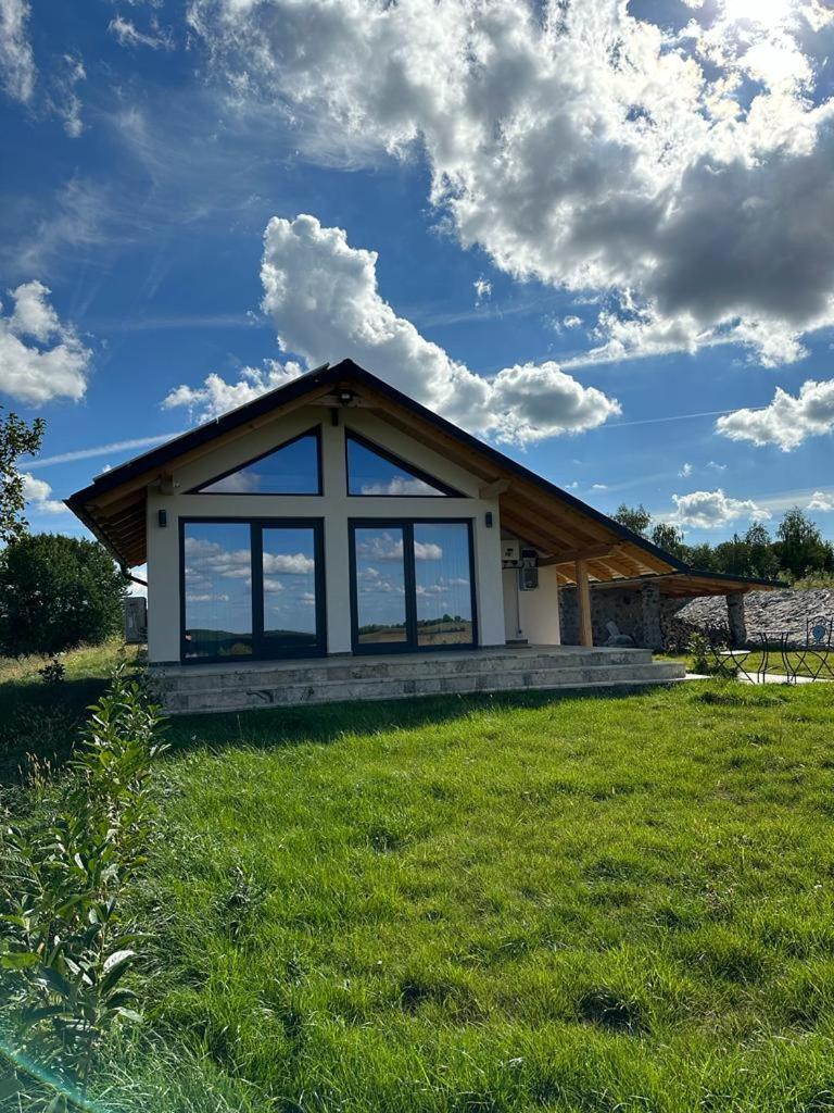 Casa Moderna In Sinteu - Intersectia Intre Modern Si Linistea Naturii Huta Voivozi Zewnętrze zdjęcie