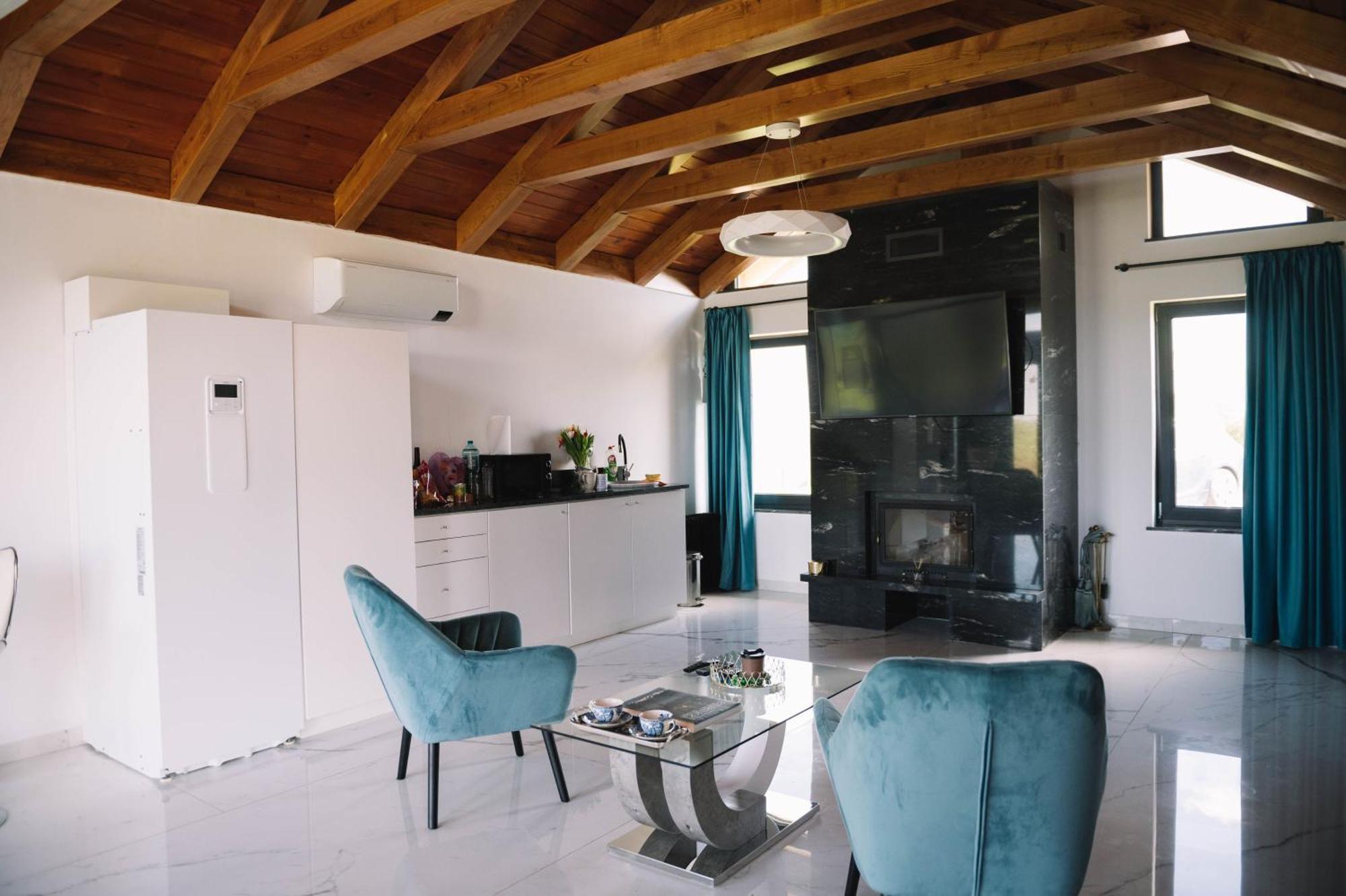 Casa Moderna In Sinteu - Intersectia Intre Modern Si Linistea Naturii Huta Voivozi Zewnętrze zdjęcie